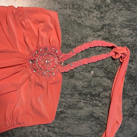 Halter top - Picture 3 of 9